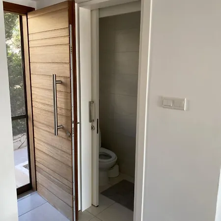 Lux 2 Bdr Townhome Pool - Beach - Sea Views * Пафос